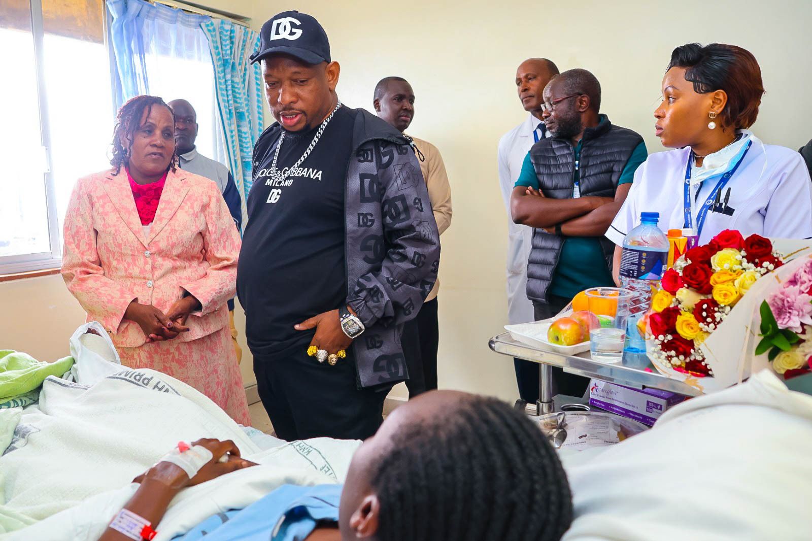 Sonko visits injured Utumishi Academy students at KNH, calls for accountability
