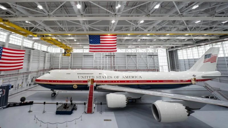 Trump unveils Qatari luxury jet for Air Force One fleet