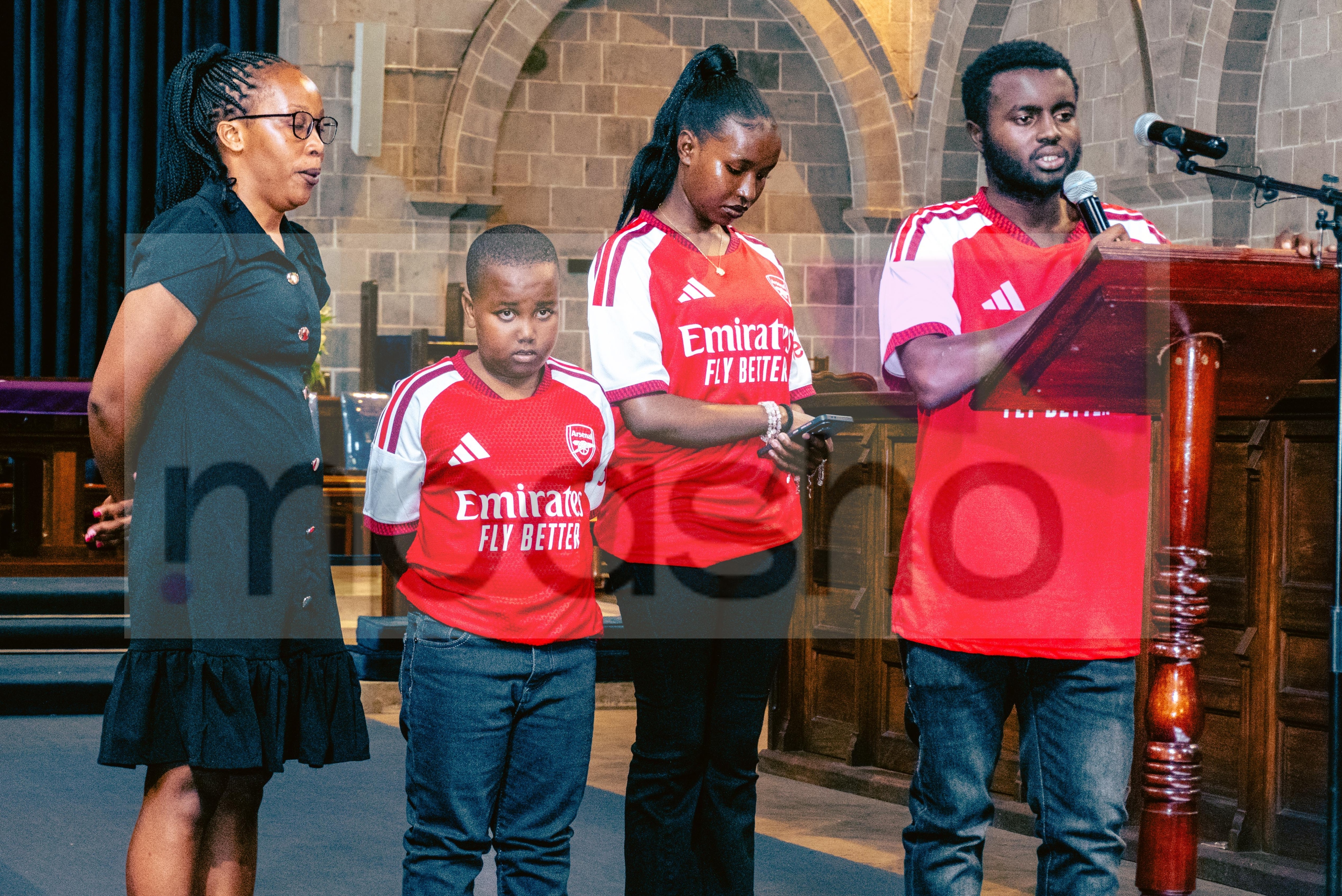 [PHOTOS] Diblo’s Family Honours His Football Passion with Arsenal Jerseys