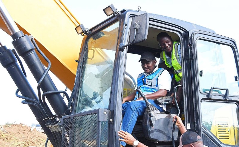 PS Kimotho launches Hirimani Bridge Project, issues land records to Bura farmers