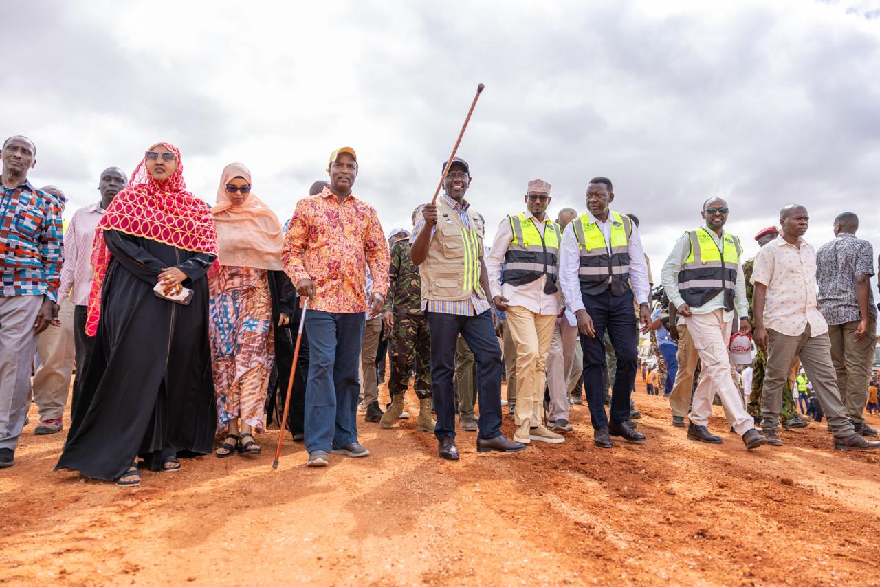Ruto inspects progress of Horn of Africa Gateway road project