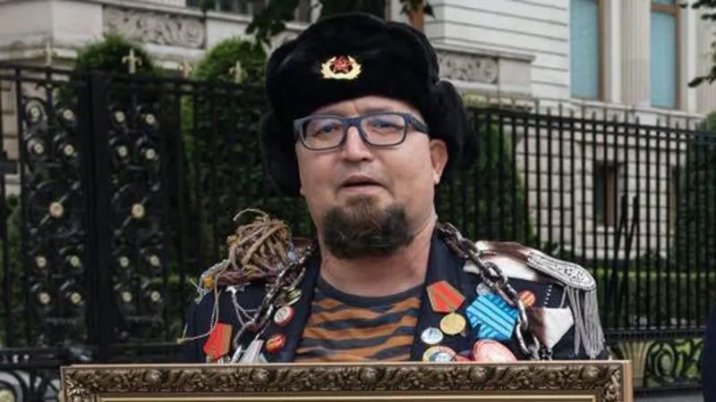 Russian artist and Putin critic shot dead in Poland