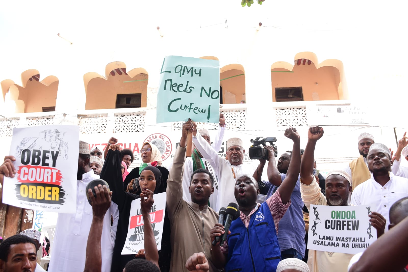 Lamu residents protest against continued curfew