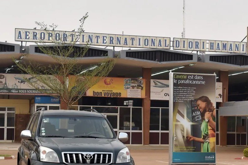 Thirty-five killed as gunmen attack Niger's biggest airport