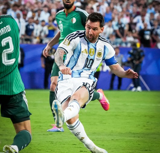 World Cup: Why are left‑footers like Messi so valuable in soccer?