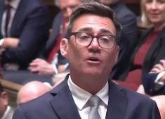 Burnham sworn in as MP after Starmer's resignation