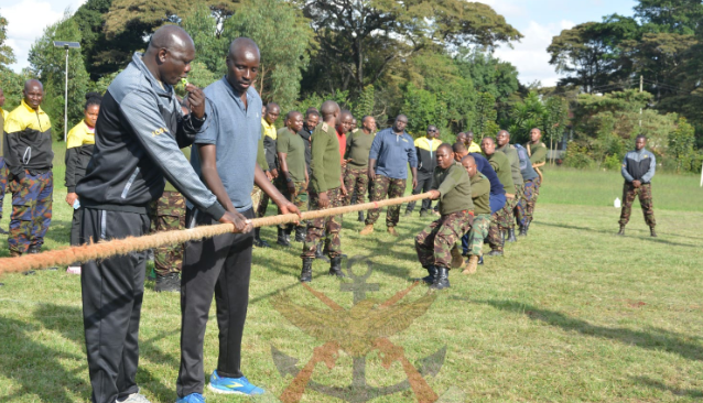 KDF solders compete in a previous tug of war event/ KDF