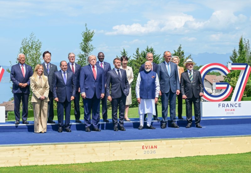 G7 leaders back Ukraine, tighten pressure on Russia