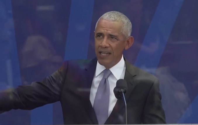 Obamas host star-studded opening of Chicago presidential centre