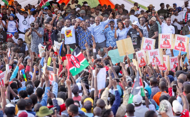 Kang'ata joins Linda Mwananchi rally in Thika