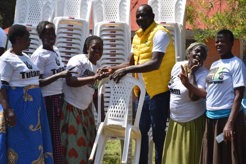 UDA donates 100 chairs to Homa Bay widows