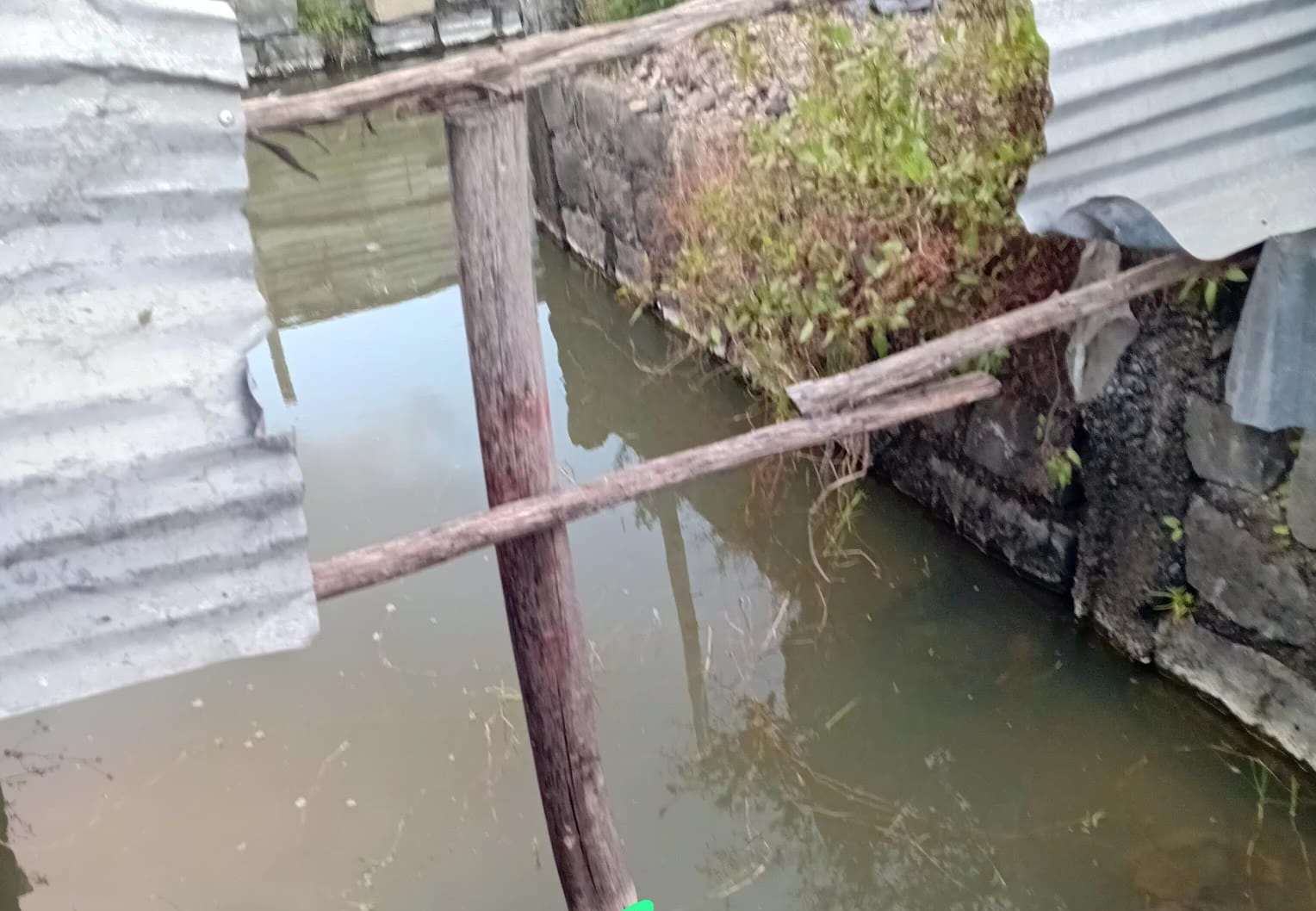 Probe on after man's body found by roadside in Athi River