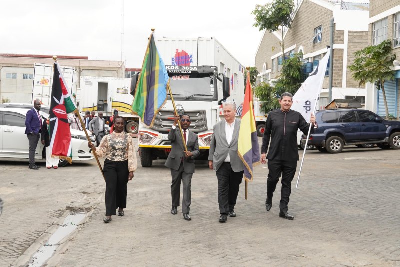 Envoys flag off three mobile computer labs