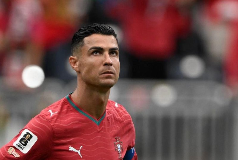 Ronaldo struggles after fellow superstars sparkle