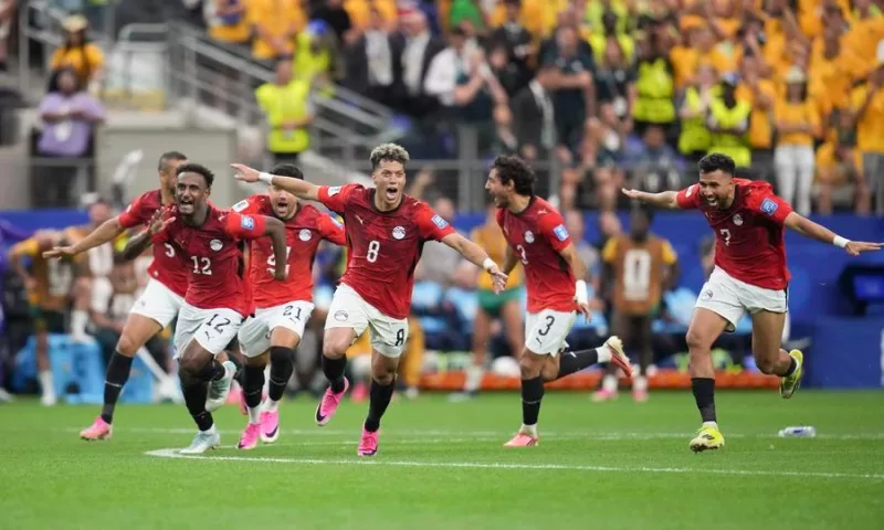 Players of Egypt celebrate victory after their round of 32 match against Australia at the 2026 FIFA World Cup at Dallas Stadium, the United States, July 3, 2026. (Xinhua/Wu Xiaoling)