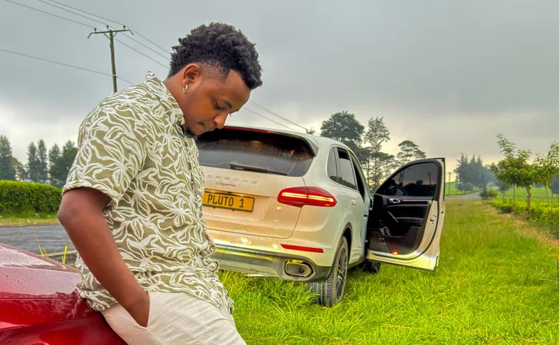 Thee Pluto: Why Some Traders Rent Luxury Cars