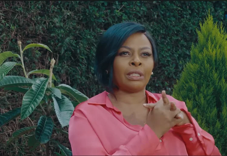 Size 8's Emotional Reflection on Missing Mom's Burial