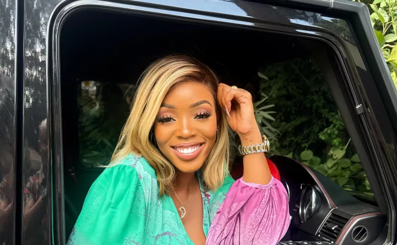 RisperFaith Emotional as Friend Flies From Dubai to US to Visit Her