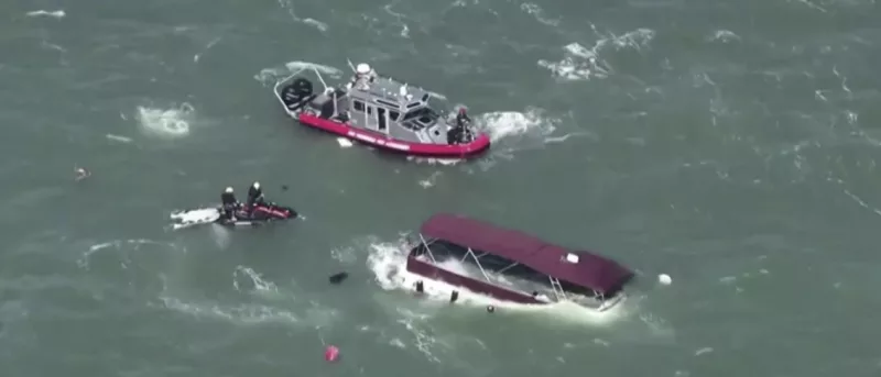One dead and three missing after boat sinks near Alcatraz