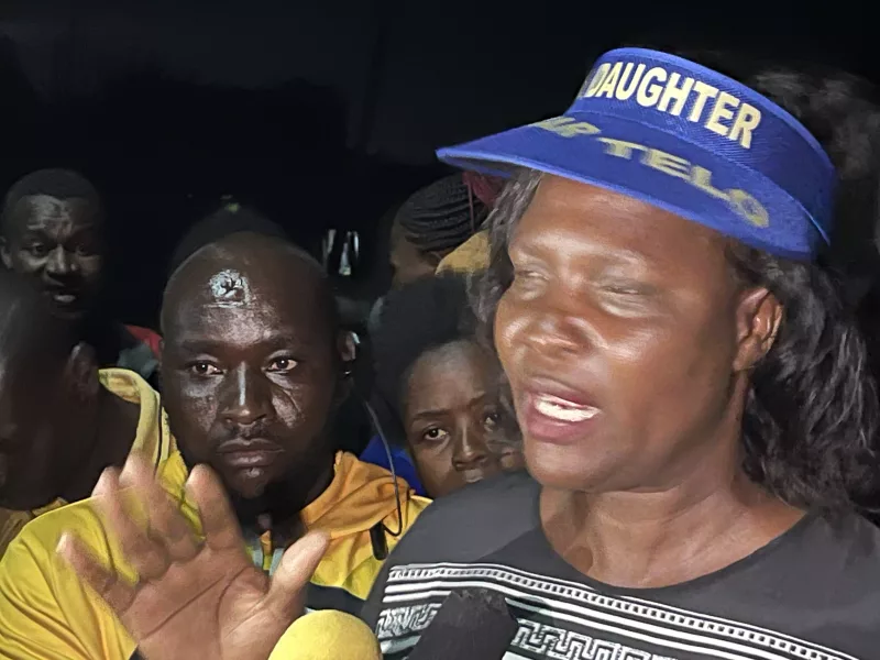 Bussinesswoman Florence Akinyi (Mama Daughter) speaking at Kasarani area in Eldoret where she launched a solar lighting initiative for residents