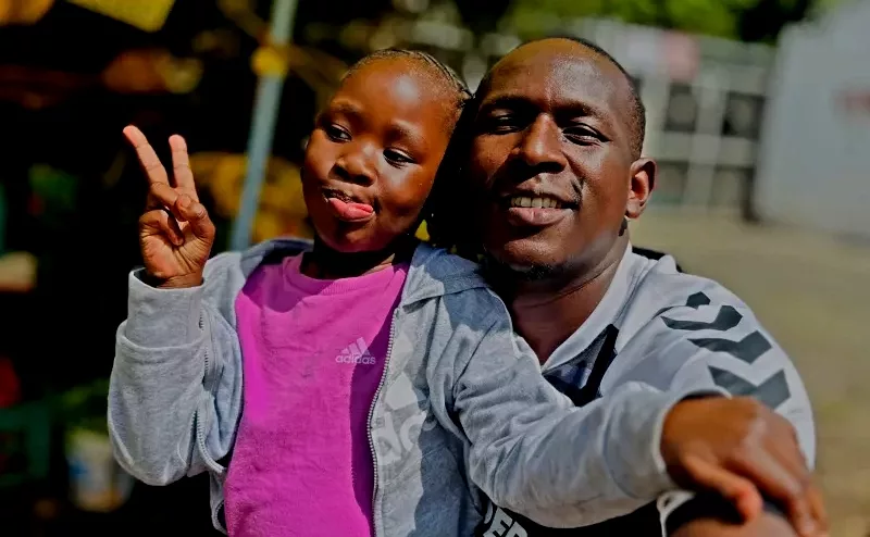 YY Shares Emotional Homecoming Video With Daughter