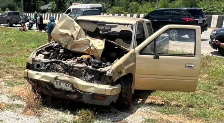 Nine Thai monks killed after 11-year-old driver collides with procession