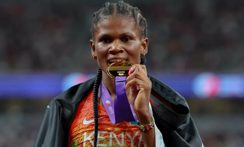 Odira chasing Glasgow podium after commanding march into 800m final