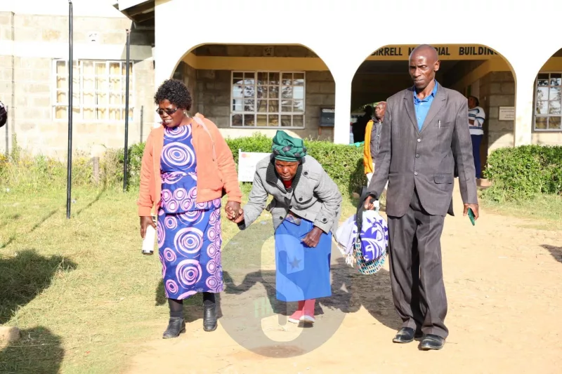 [PHOTOS] Elderly brave cold to vote in Ol Kalou