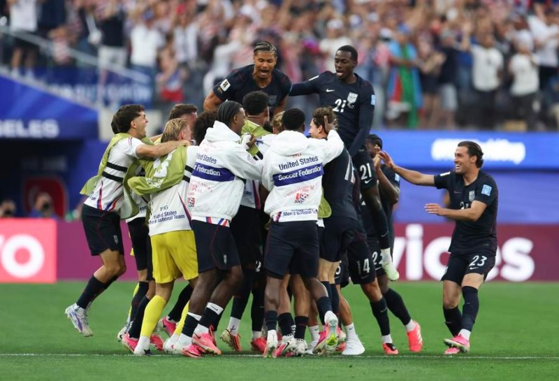 Players of the United States celebrate their first goal during their Group D match against Türkiye at the 2026 FIFA World Cup at Los Angeles Stadium in Los Angeles, the United States, June 25, 2026. (Xinhua/Mao Siqian)
