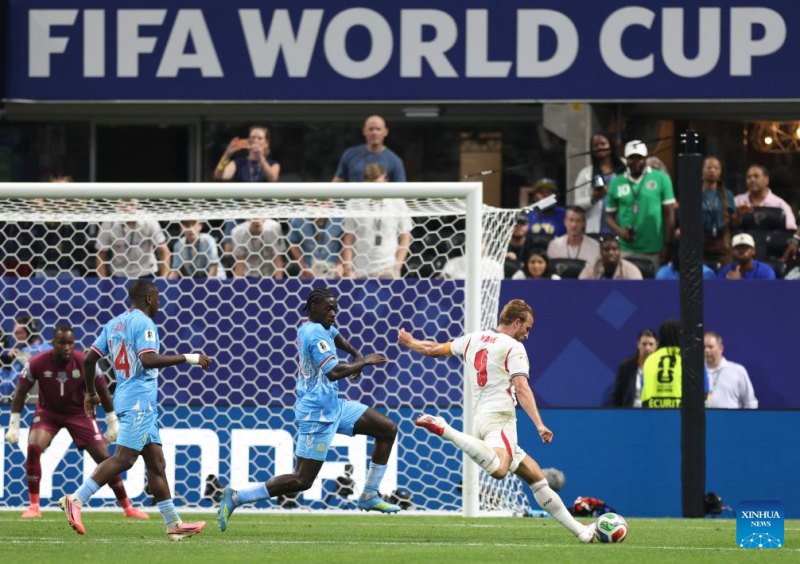 Harry Kane (1st R) of England shoots and scores during the round of 32 match between England and the Democratic Republic of the Congo (DRC) at the 2026 FIFA World Cup at Atlanta Stadium in Atlanta, the United States, July 1, 2026. (Xinhua/Xu Zijian)