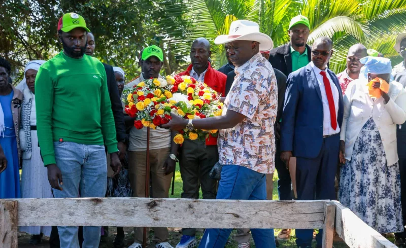 Gachagua lays wreath at Johana Ng’eno’s grave