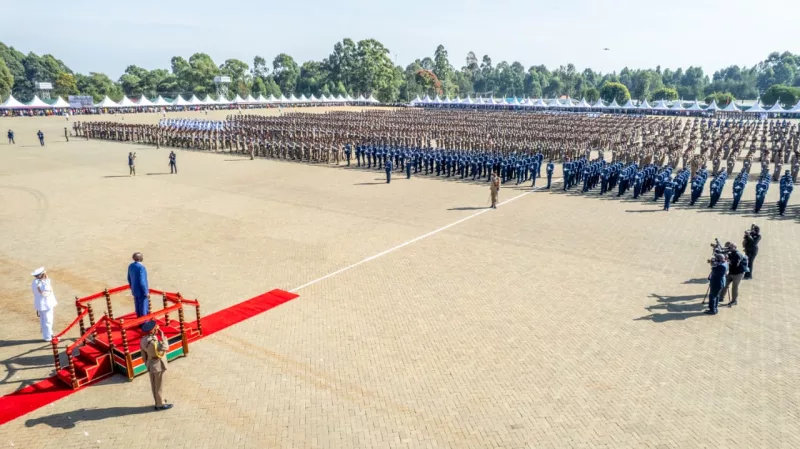 [PHOTOS] Ruto presides over KDF pass-out parade