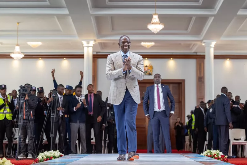 Ruto directs enforcement of minimum wage for security guards