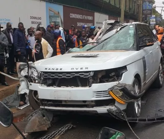 2 dead after Range Rover crashes in Westlands