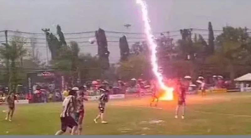 Lightning strike kills footballer during match