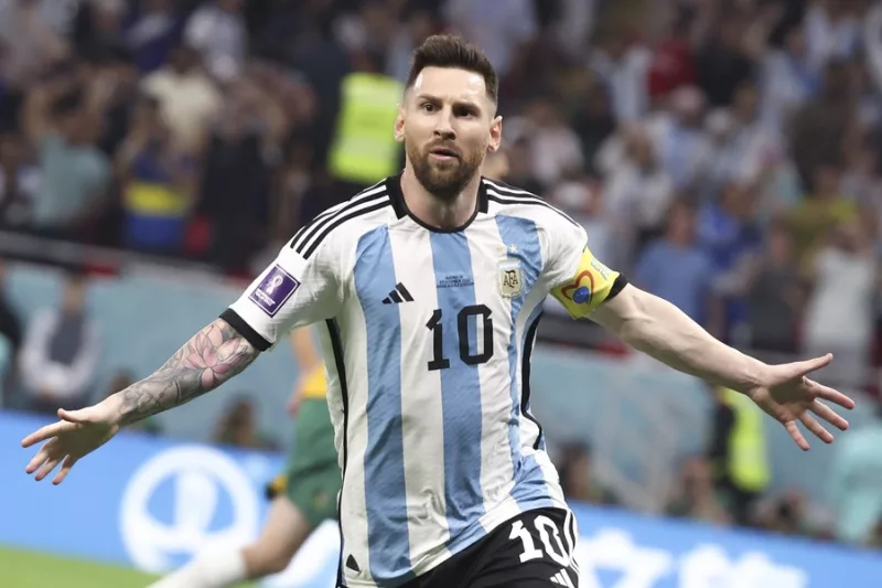 Messi unsure he will play 'much longer' after father's death