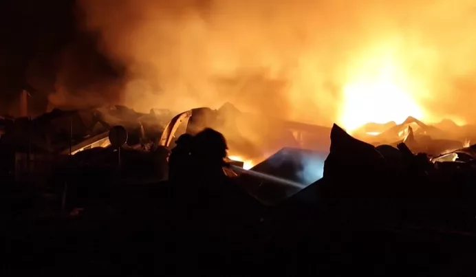 Russian strike kills at least 17