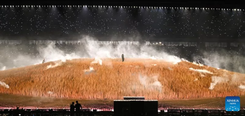 Kanye West announces tour dates in Russia