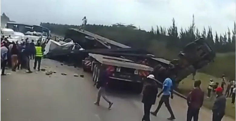Multiple-vehicle crash reported at Salgaa