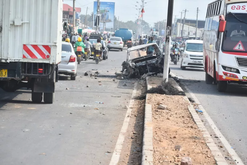 6 cars torched, 46 injured during Sifuna rally in Homa Bay