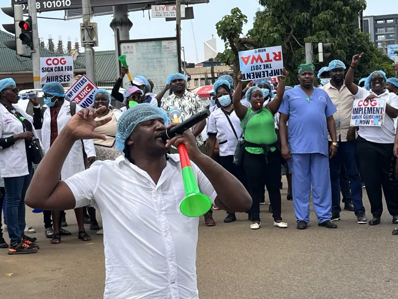 Striking medics threaten to extend boycott to private hospitals