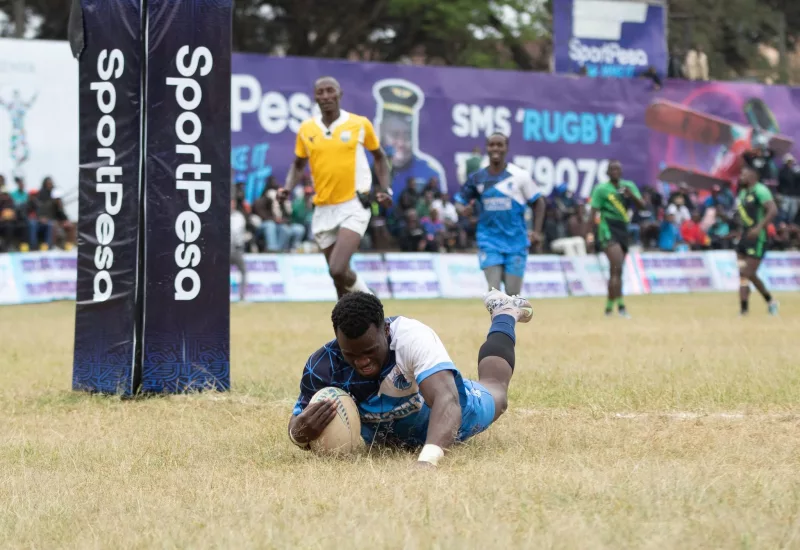 Clinton Amukwachi scores a try against Kabras at the Kabeberi sevens