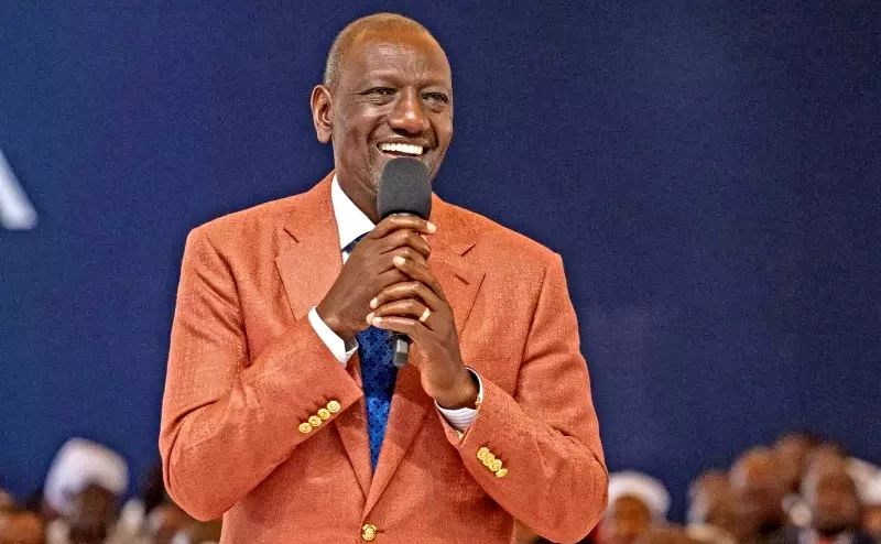 Ruto Surprises Crowd by Responding to Viral "Bag Ni Ya Nini" Trend