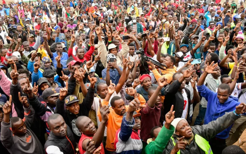 [PHOTOS] Linda Mwananchi hits Eastlands streets ahead of Sunday rally