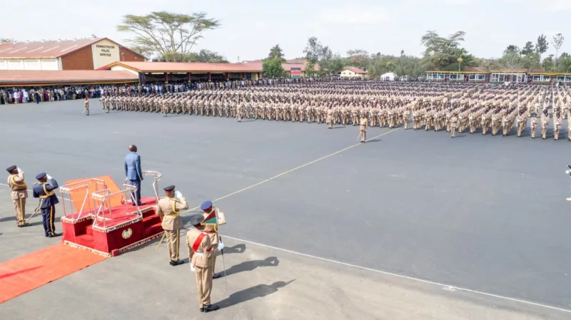 Ruto announces 36% pay hike for police constables