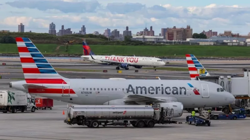 Flights at major US airports delayed after cable cut by construction workers