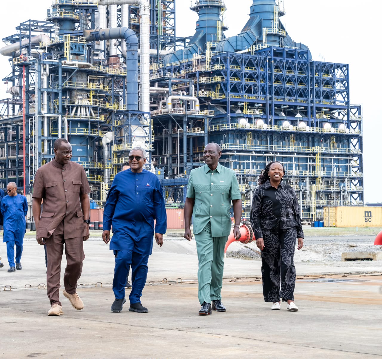 [PHOTOS] Ruto, Rachel tour Dangote’s mega refinery in Lagos