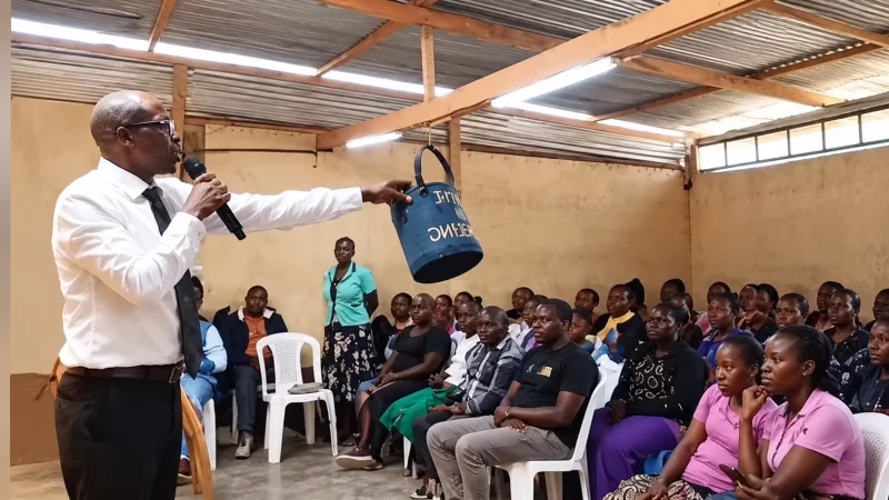 Pastor Tells Congregants to Prioritize Food and Rent Over Tithing