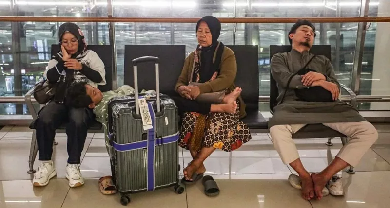Authorities said 209 flights were suspended after ash from Mount Anak Krakatoa was detected in airspace