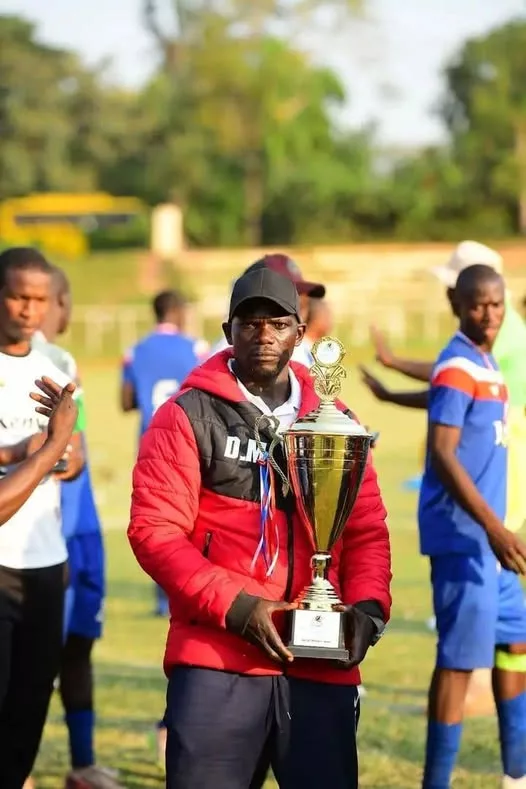 Elite women headcoach Dan Masonic